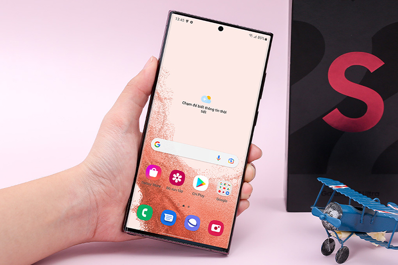 Điện thoại Samsung Galaxy S22 Ultra 5G l&agrave; một sản phẩm mang t&iacute;nh hiện đại